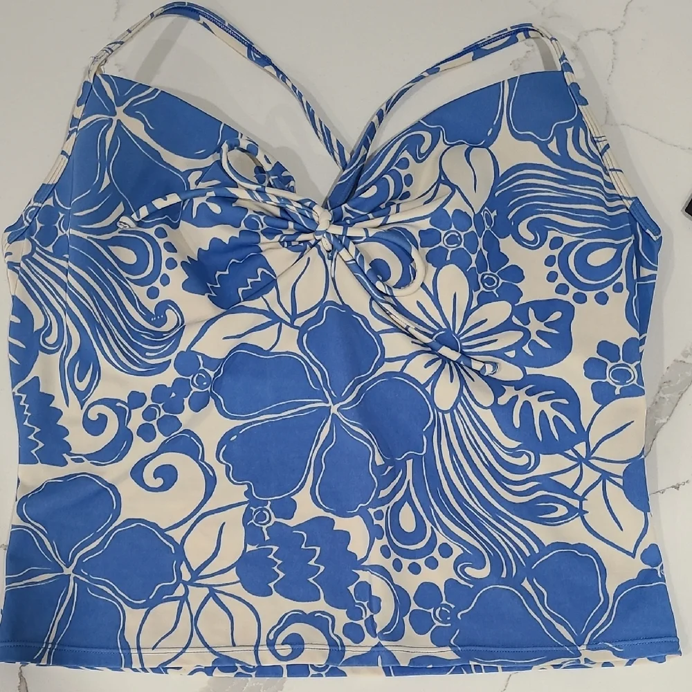 Colorful Patterned Tank Tops - Picture 3 of 9